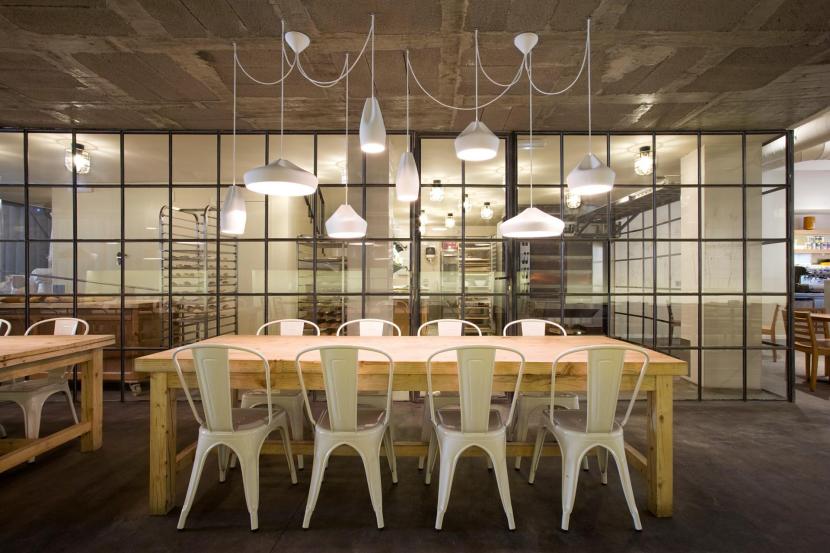 LObrador_Pleat_Bomedium